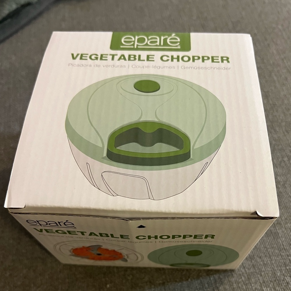 NWOT epare vegetable chopper
